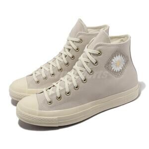NWT Converse Women's Chuck 70 Sneakers,DesertSand/Egret/LightGold-Size 7.5M/9.5W